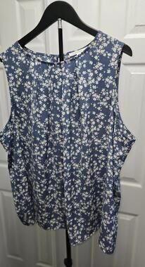 fun 2 fun blouse 3xl Blue Floral Sleeveless